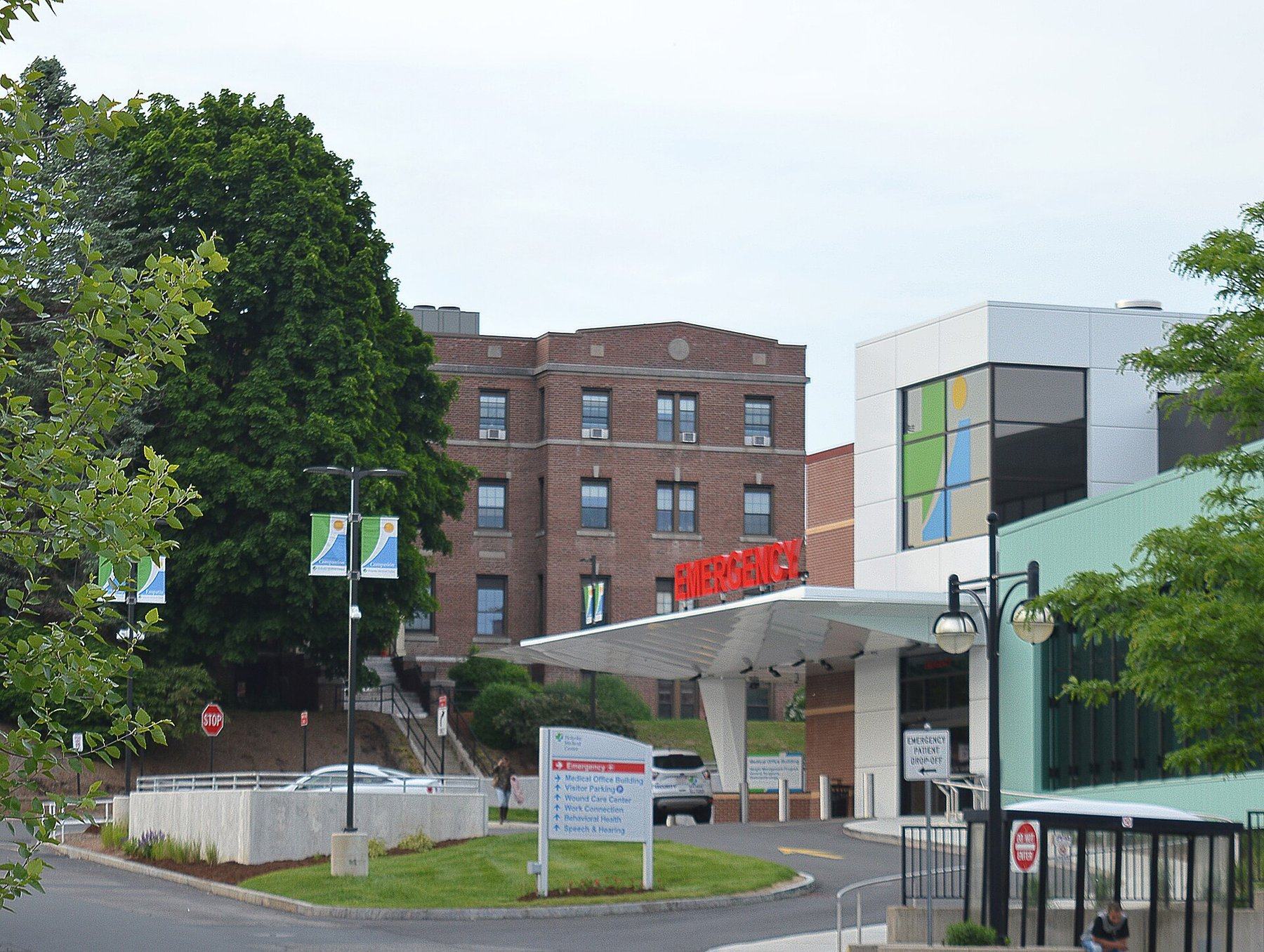 The emergency entrance of an American hospital